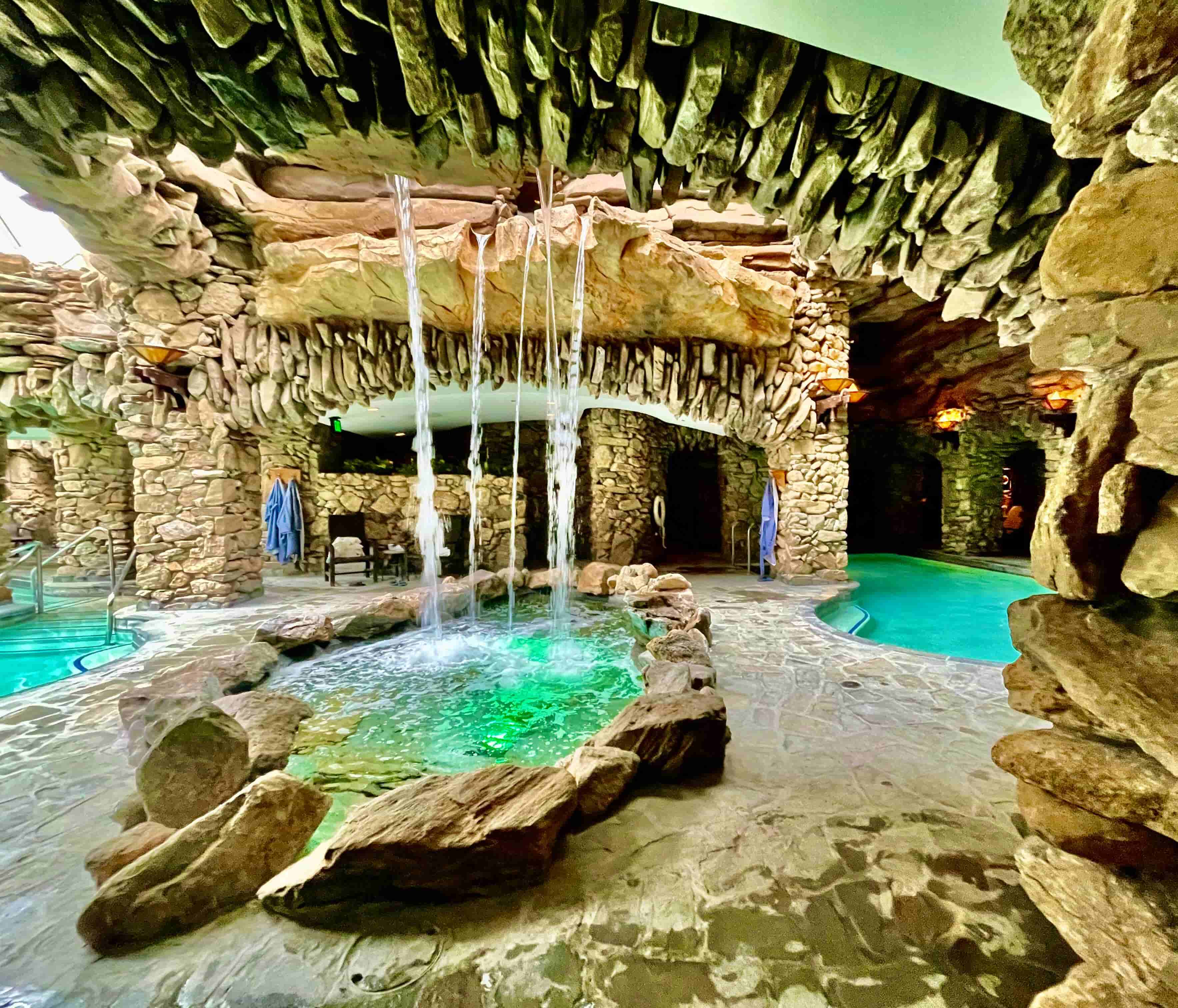 The Omni Grove Park Inn Spa Indoor Pools-min