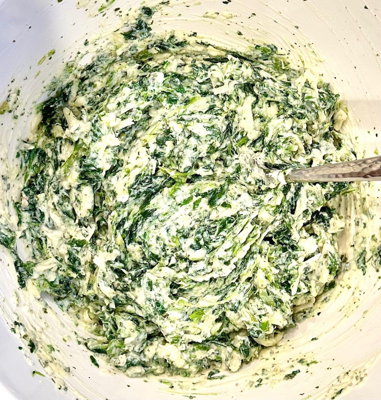 Spinach ricotta filling in bowl