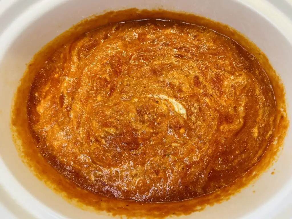 Sauce mixture baked ziti