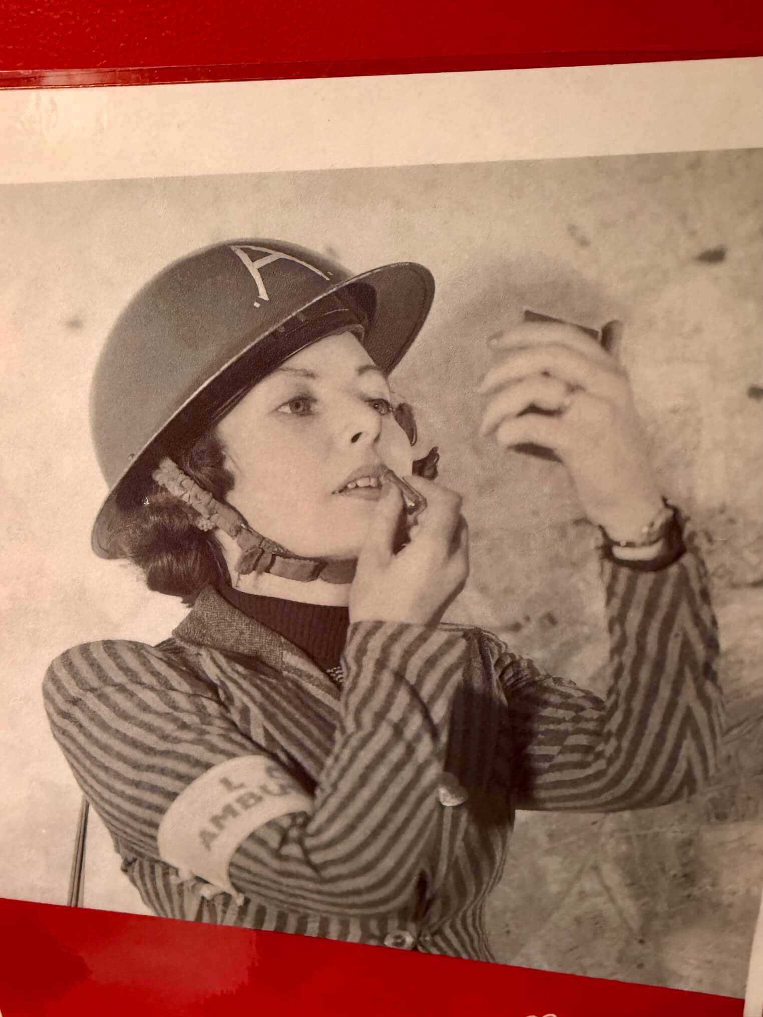 churchill war rooms lady soldier