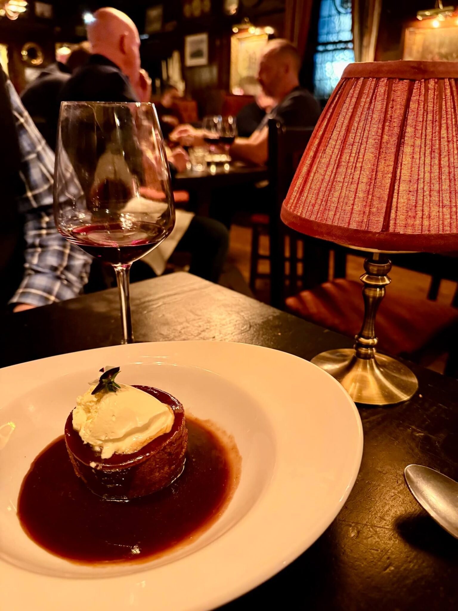 sticky toffee pudding ship tavern london england