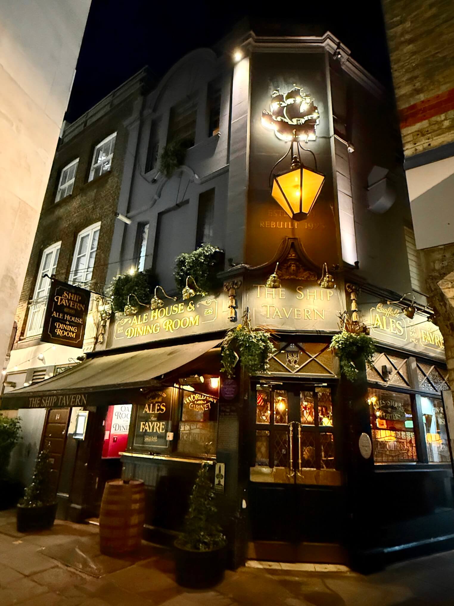 the ship tavern pub london england