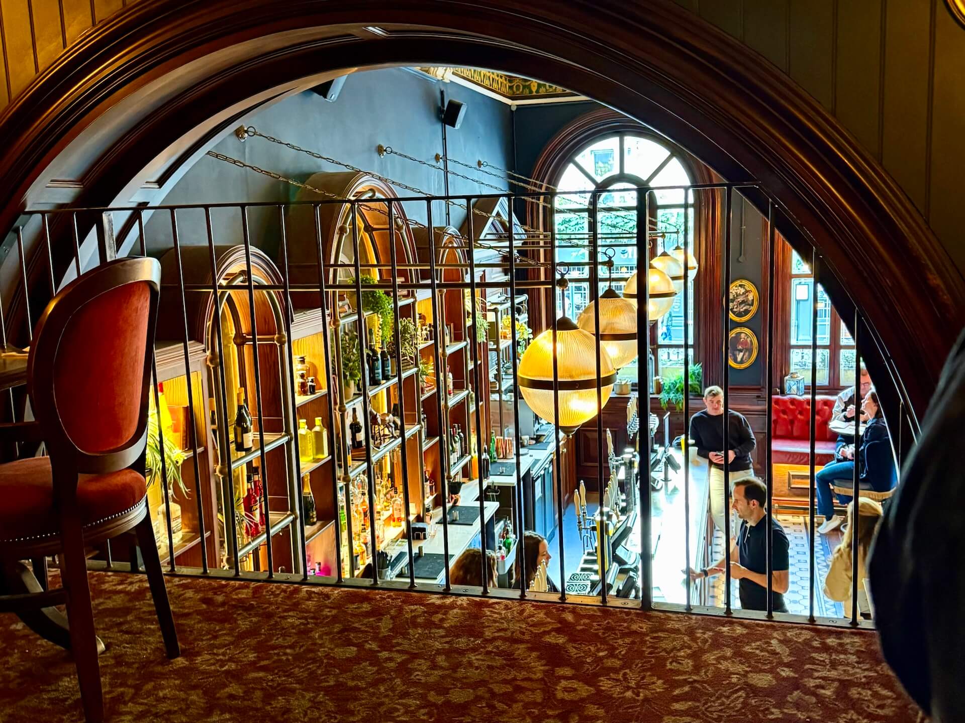 upper dining room horse and guardsman london