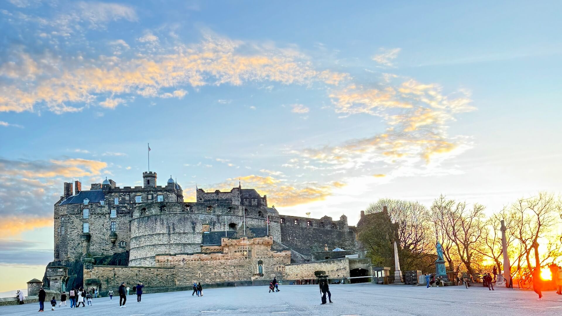 edinburgh castle scotland at sunset
