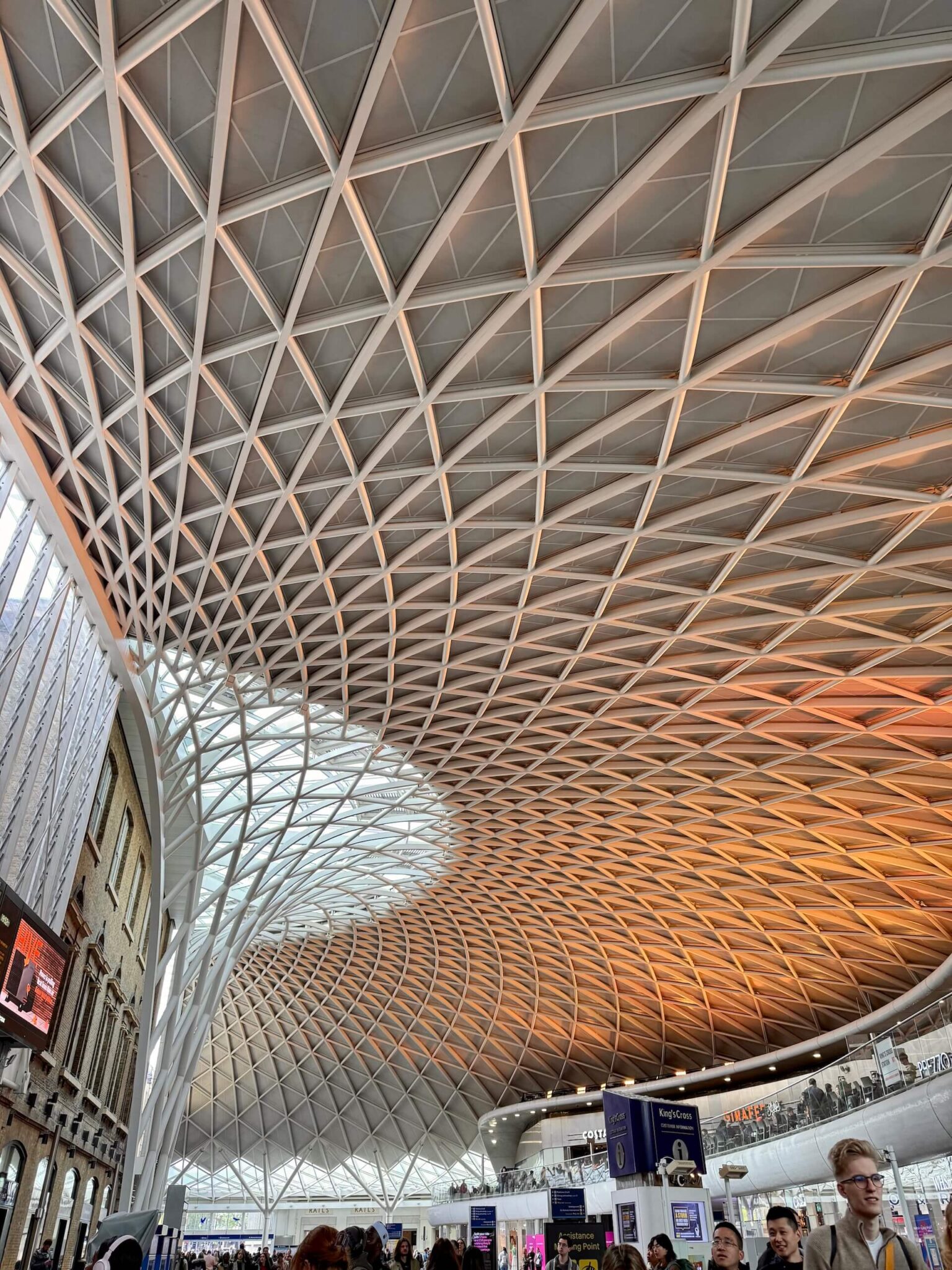 london to edinburgh by train