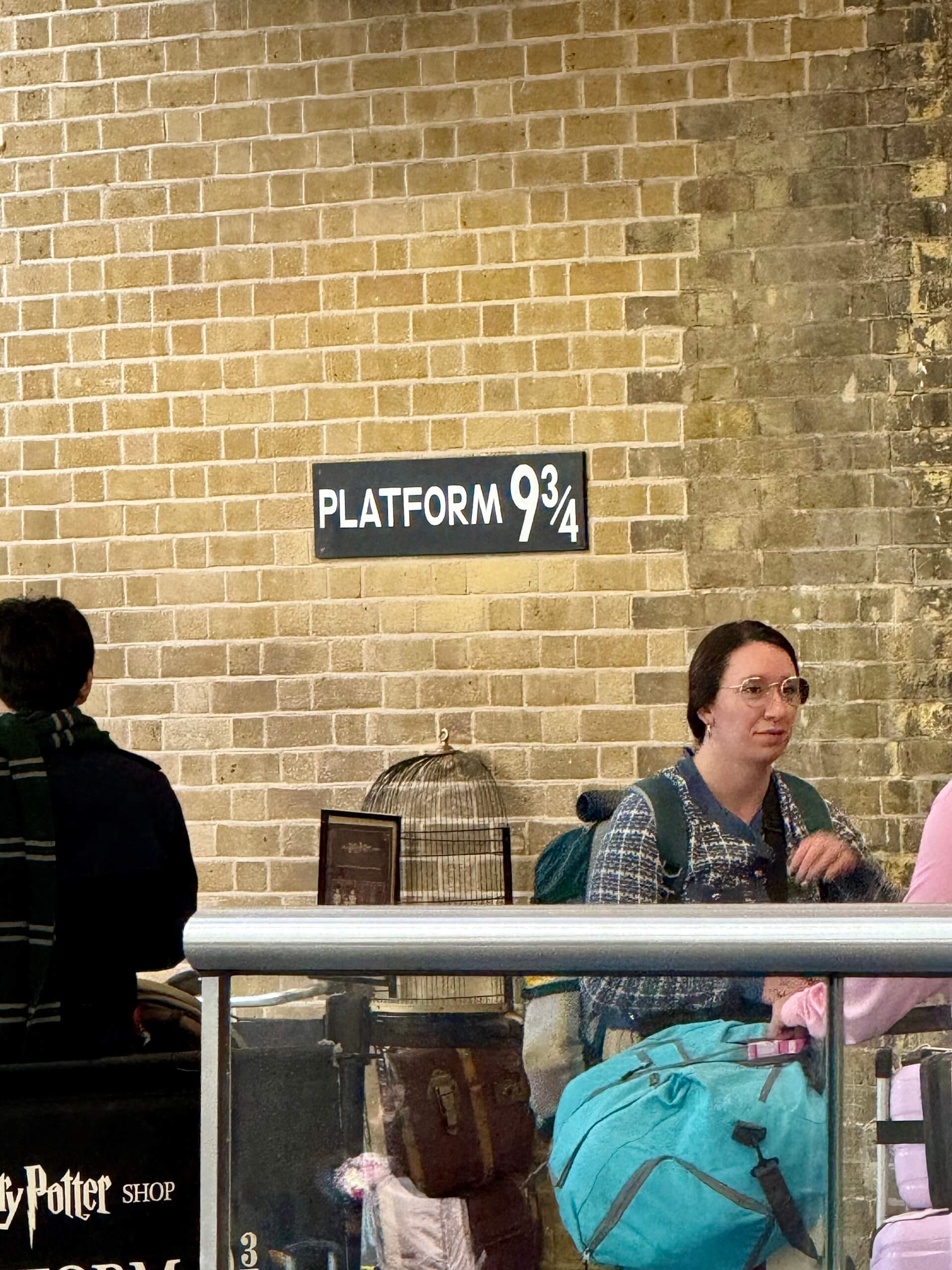 platform 9 3-4 kings cross station london
