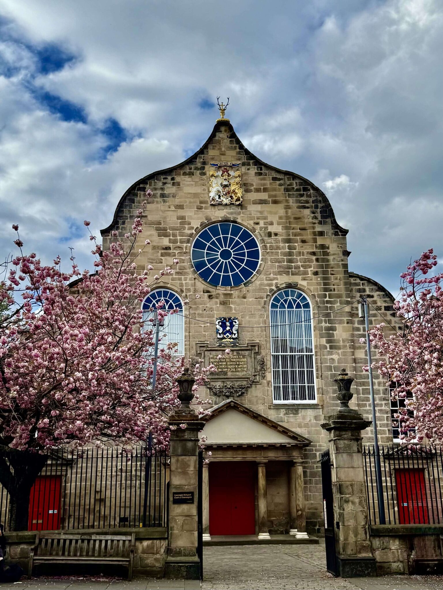 canongate kirk edinburgh royal mile church-mincanongate kirk edinburgh royal mile church