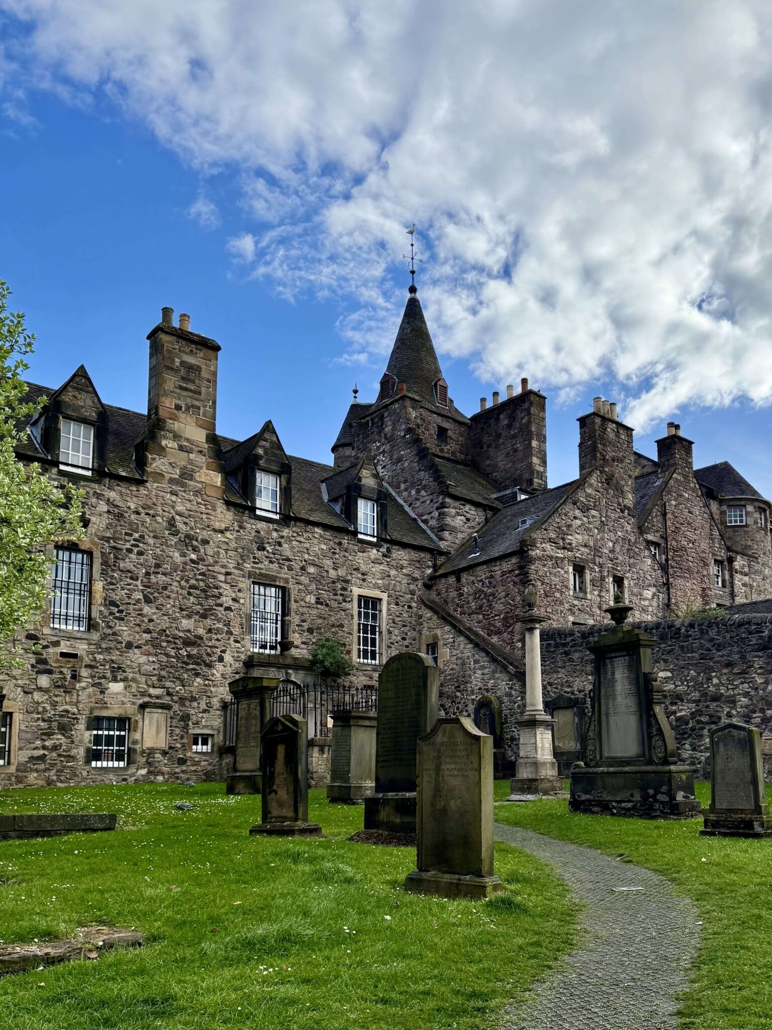 canongate kirkyard royal mile edinburgh